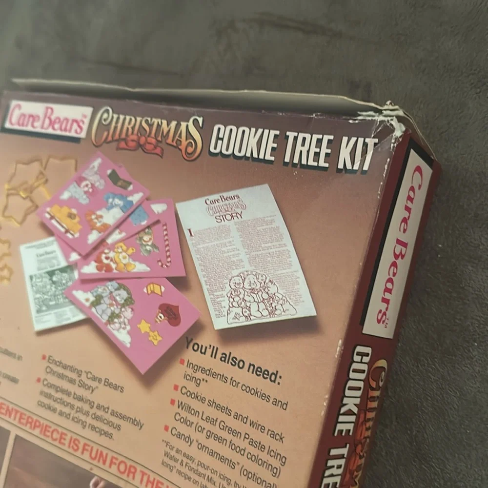Wilton *VINTAGE* *SEALED* Care Bears Christmas Cookie Tree Kit